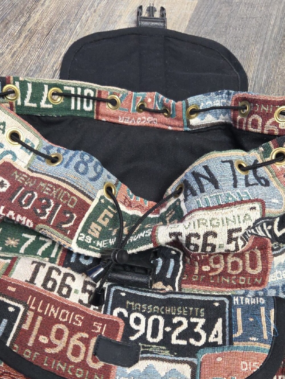 Canvas License-Plate Pattern Drawstring Backpack - Multicolor - Picture 4 of 5